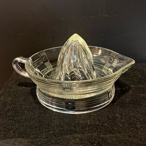 Vintage 1930s Clear Glass Citrus Juicer Lemon Reamer